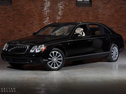 Used 2009 Maybach 62 S RWD image 1