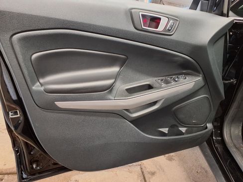 Used 2022 Ford EcoSport Titanium image 10