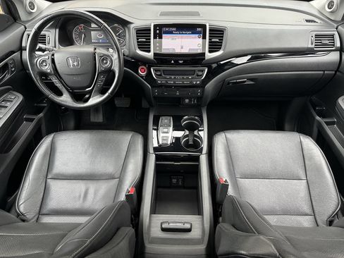 Used 2017 Honda Pilot Elite image 16
