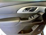Used 2021 Chevrolet Traverse LT w/ LT Premium Package image 6