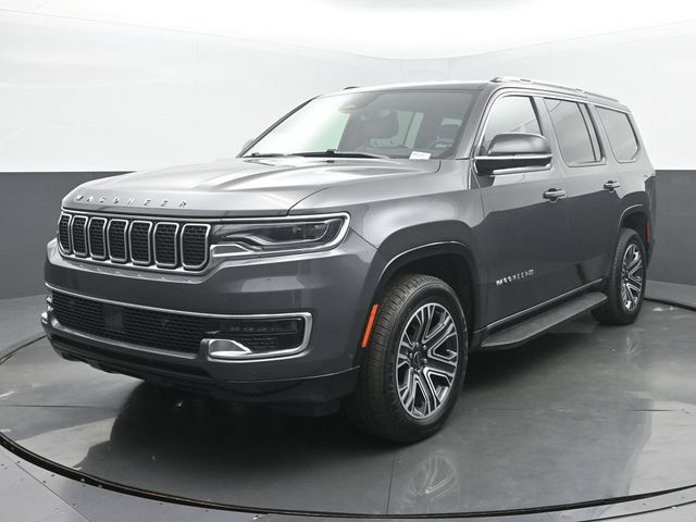 Used 2025 Jeep Wagoneer 4WD image 1