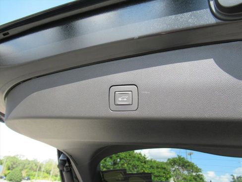 Used 2023 Buick Encore GX Essence w/ Experience Buick Package image 30