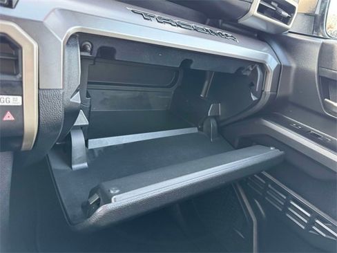 Used 2024 Toyota Tacoma TRD Off-Road image 34