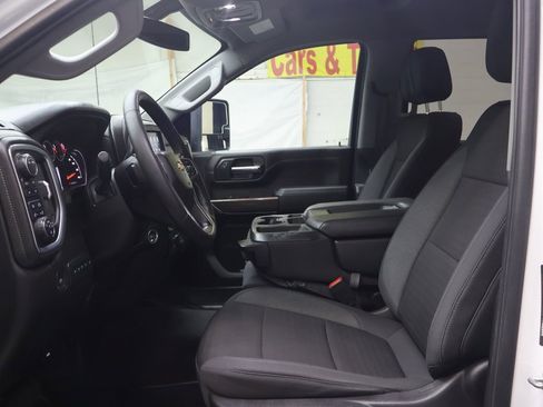 Used 2022 Chevrolet Silverado 3500 LT w/ Convenience Package image 17