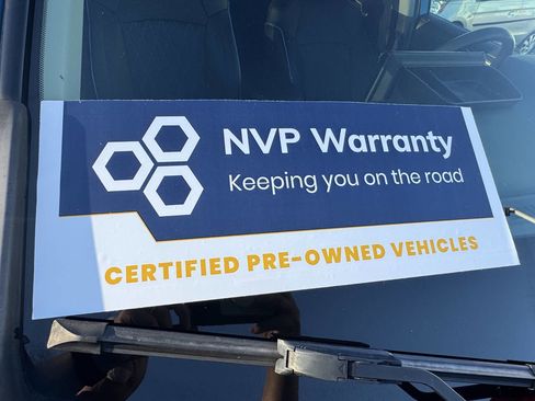 Used 2019 Toyota RAV4 LE image 10