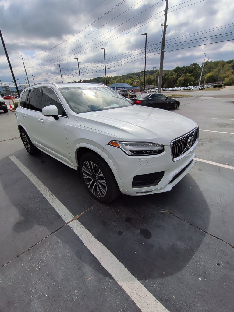 Used 2021 Volvo XC90 T6 Momentum w/ Climate Package AWD/4WD image 3