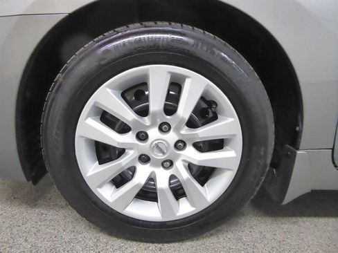 Used 2015 Nissan Altima 2.5 S w/ Power Driver Seat Package FWD image 31