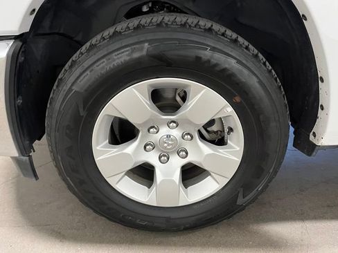 Used 2025 RAM 1500 Big Horn AWD/4WD image 28