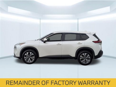 Certified 2022 Nissan Rogue SV FWD image 2