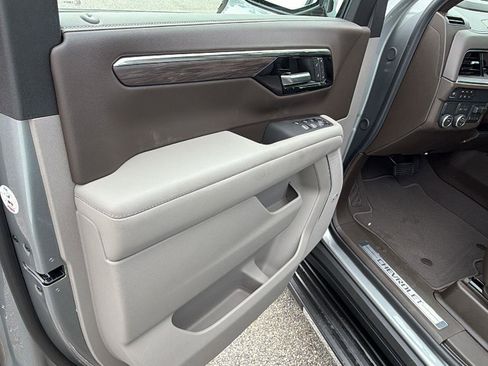 New 2026 Chevrolet Suburban LT w/ Comfort Package RWD image 11