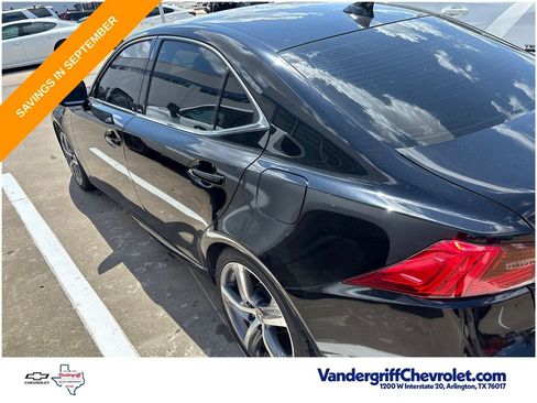 Used 2017 Lexus IS 200t w/ Premium Package RWD image 9