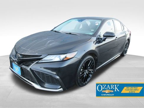 Used 2024 Toyota Camry XSE FWD image 1