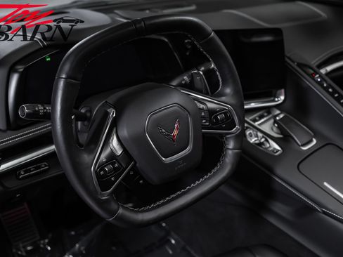 Used 2020 Chevrolet Corvette Stingray Preferred Cpe w/ 2LT Preferred Equipment Group RWD image 32