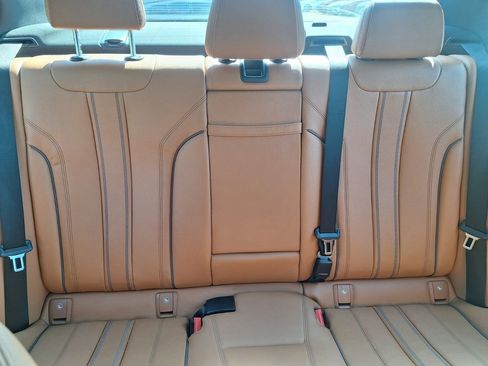 Used 2022 BMW 540i w/ M Sport Package image 31