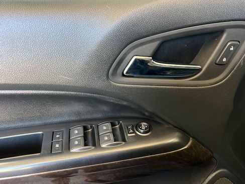 Used 2022 GMC Canyon Elevation w/ Elevation Premium Package AWD/4WD image 12
