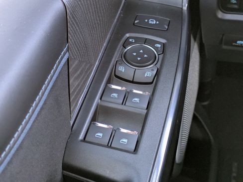 Used 2025 Ford F250 Platinum image 20