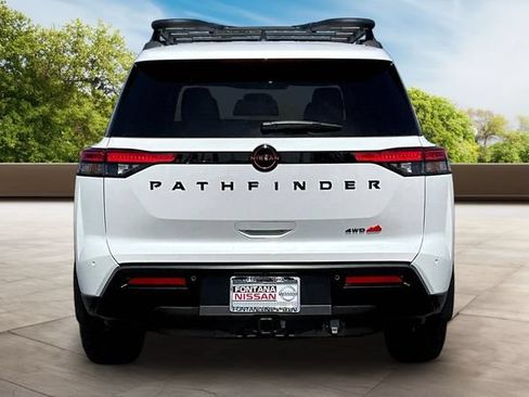New 2026 Nissan Pathfinder Rock Creek w/ Rock Creek Premium Package AWD/4WD image 4