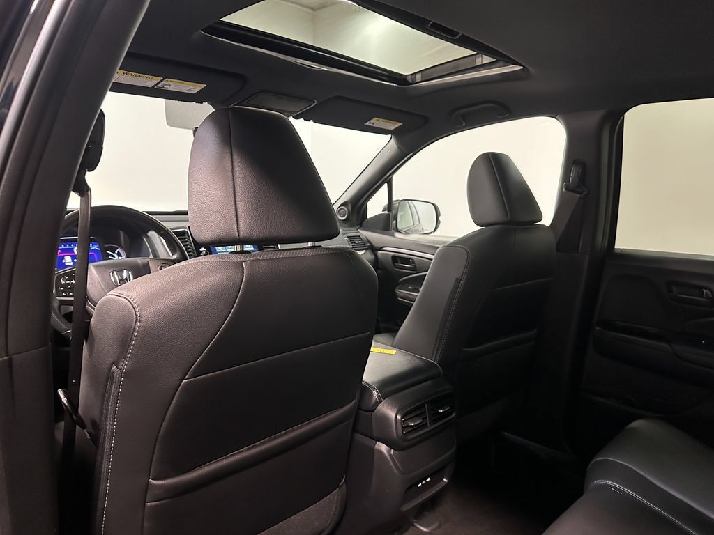Used 2024 Honda Passport EX-L image 13