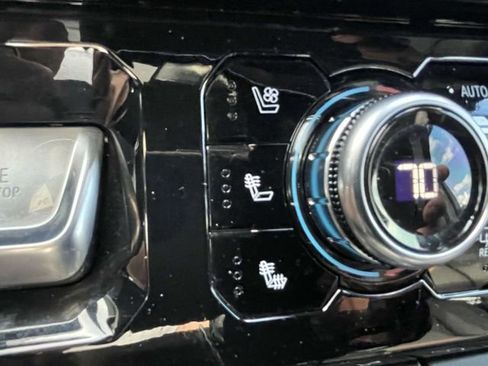 Certified 2024 GMC Sierra 2500 AT4 w/ AT4 Preferred Package image 23