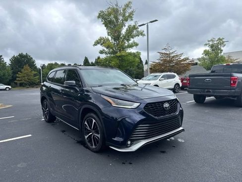 Used 2021 Toyota Highlander XSE AWD/4WD image 7