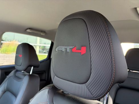 Used 2022 GMC Canyon AT4 w/ Trailering Package AWD/4WD image 11