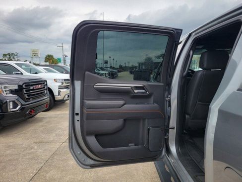 Used 2024 GMC Sierra 1500 AT4 w/ Technology Package image 29