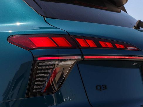 New 2026 Audi Q3 quattro 2.0T AWD/4WD image 12