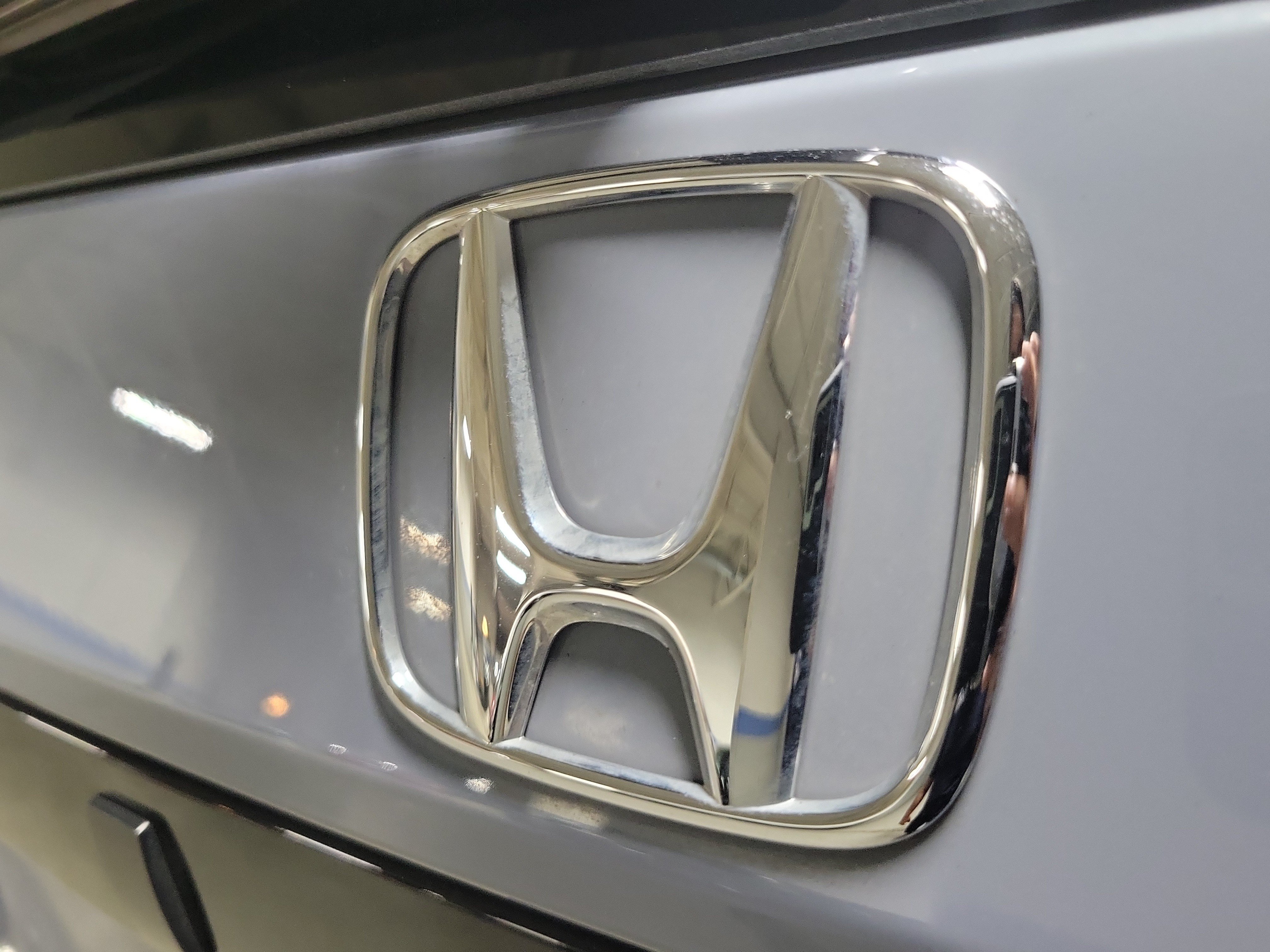 Used 2025 Honda Pilot TrailSport image 8