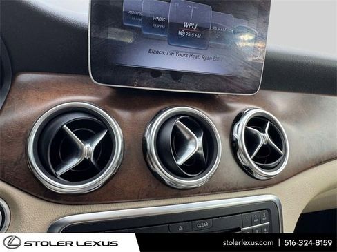 Used 2019 Mercedes-Benz GLA 250 4MATIC image 33