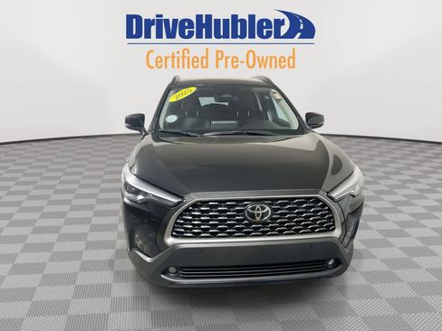 Used 2025 Toyota Corolla Cross XLE image 9