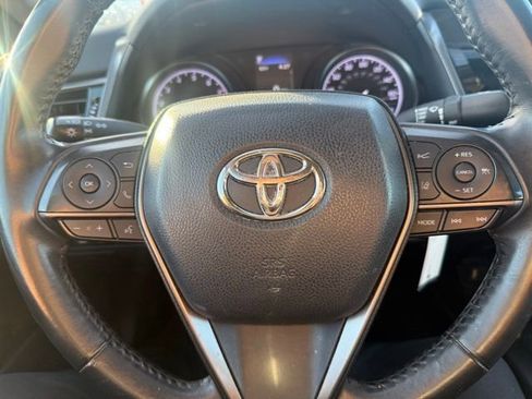 Used 2021 Toyota Camry SE image 13