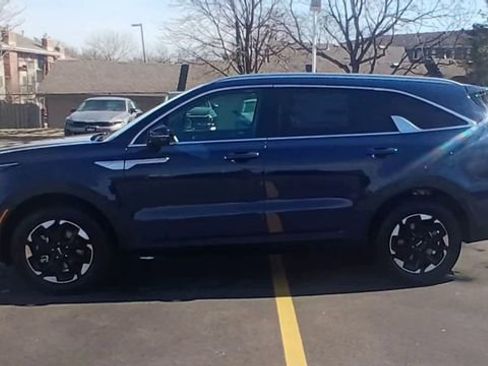New 2026 Kia Sorento S image 8