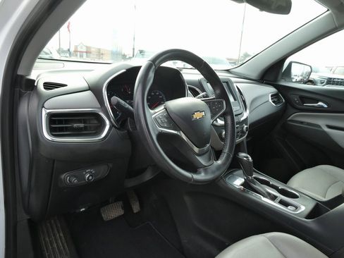 Used 2018 Chevrolet Equinox LT image 20