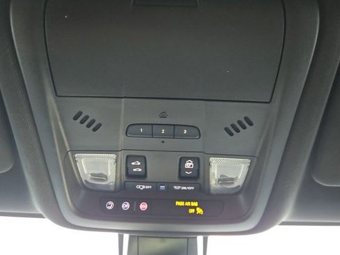 Used 2023 Chevrolet Blazer Premier image 56