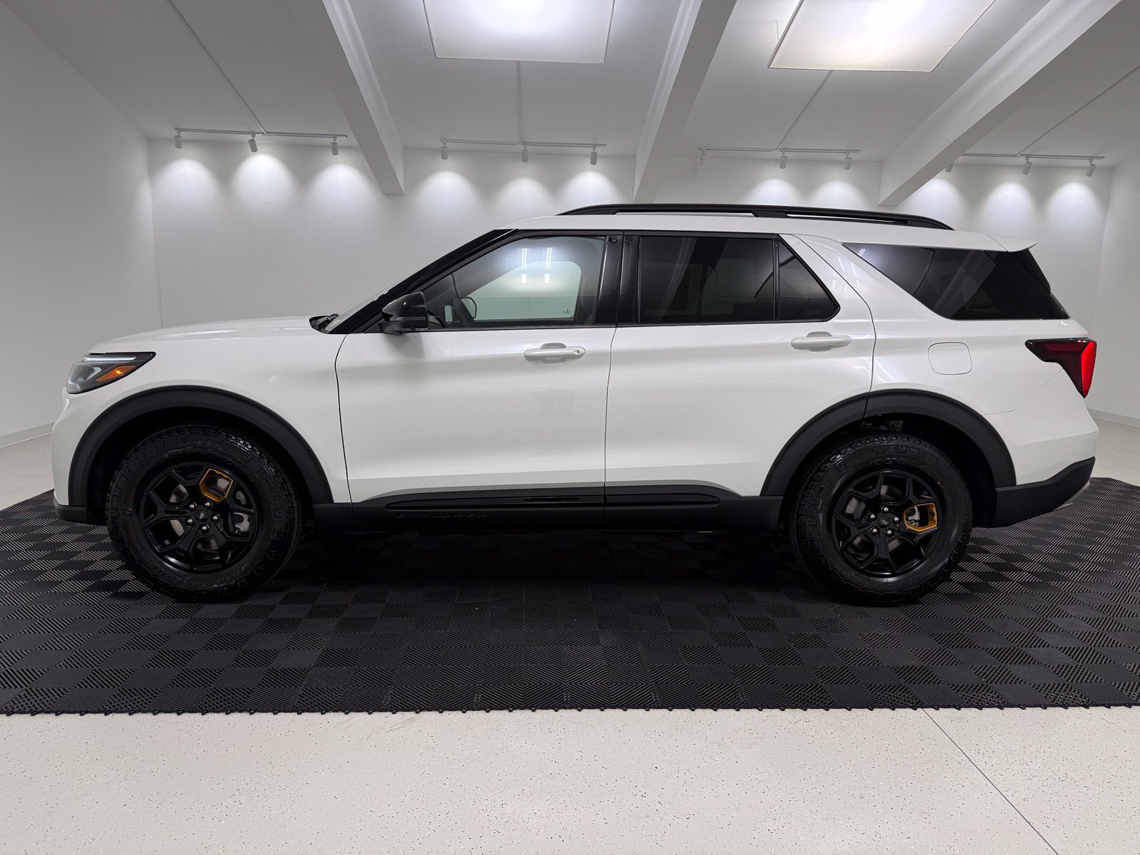 New 2026 Ford Explorer Tremor w/ Tremor Convenience Package AWD/4WD image 4