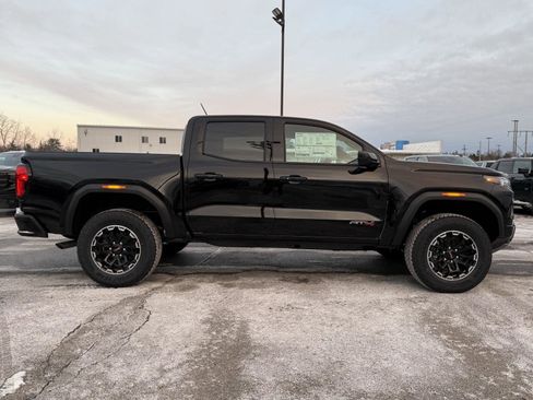 New 2026 GMC Canyon AT4 image 4