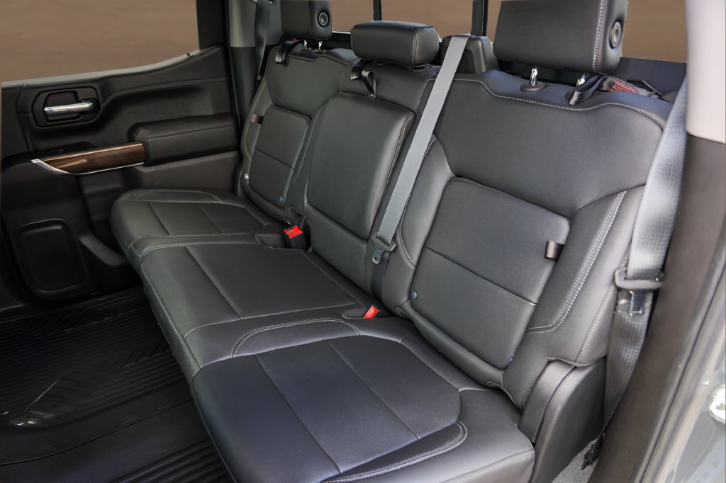 Used 2021 Chevrolet Silverado 1500 LT Trail Boss w/ Convenience Package II AWD/4WD image 23