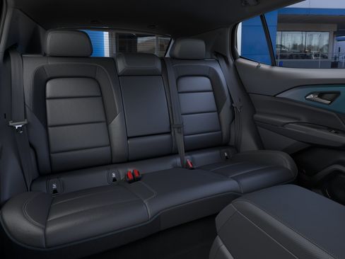 New 2026 Chevrolet Equinox EV LT image 17