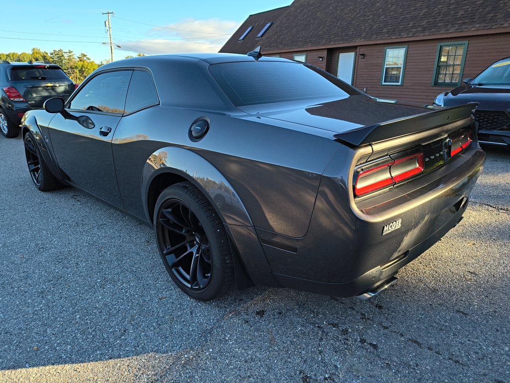 Used 2021 Dodge Challenger R/T Scat Pack RWD image 3