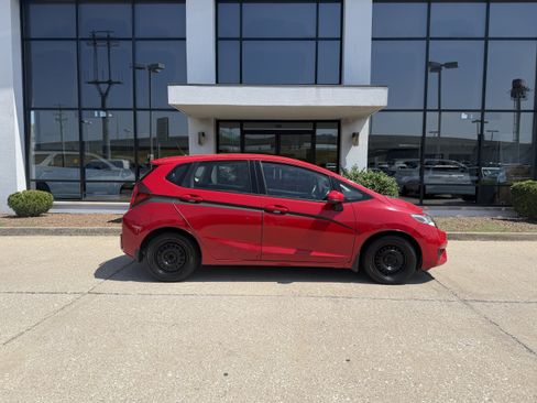 Used 2017 Honda Fit LX image 3