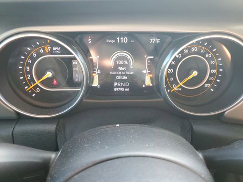 Used 2018 Jeep Wrangler Unlimited Sport S image 27