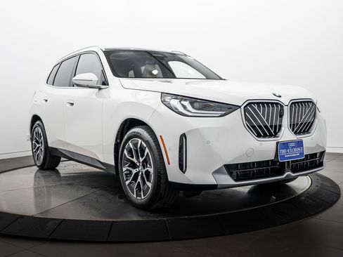 Used 2026 BMW X3 xDrive30 AWD/4WD image 2