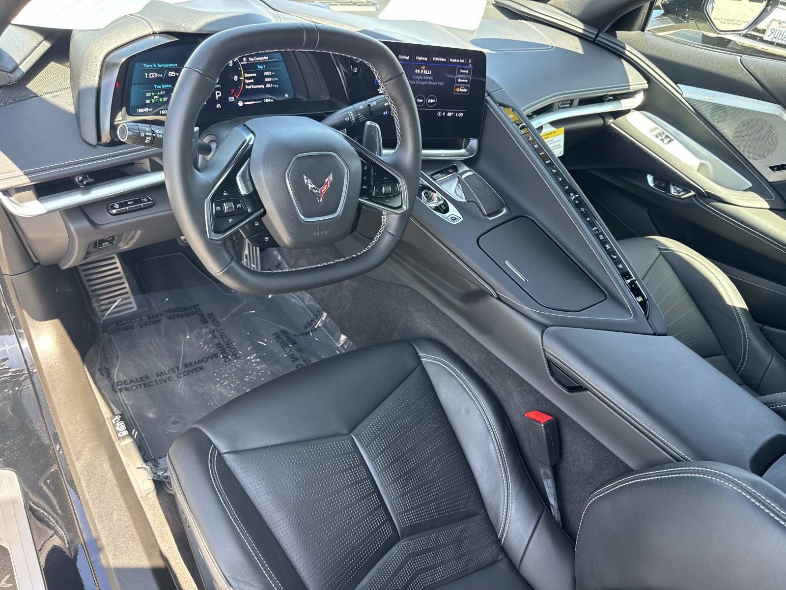Used 2023 Chevrolet Corvette Stingray Preferred Cpe w/ Z51 Performance Package RWD image 9