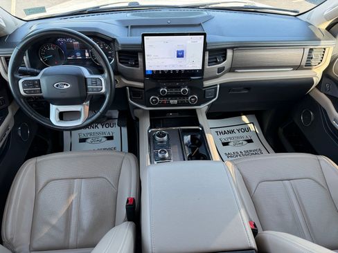 Used 2024 Ford Expedition Max Limited image 17