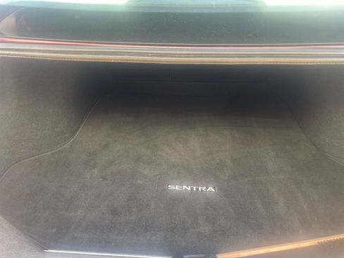 Used 2025 Nissan Sentra SV image 31