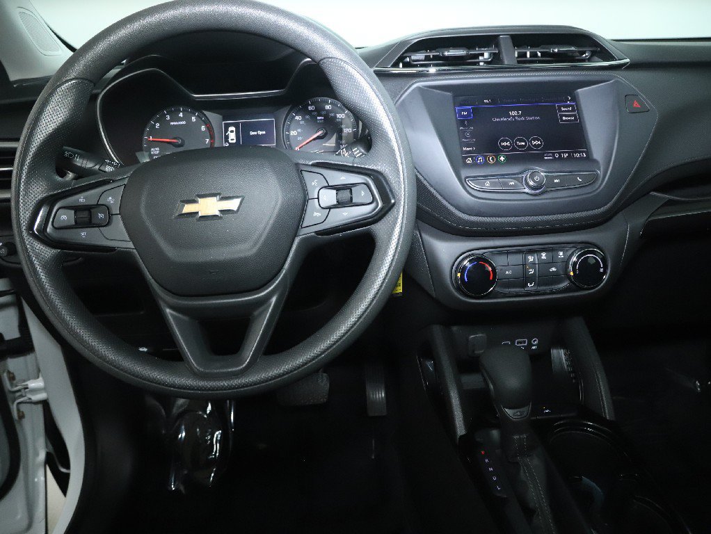 Used 2023 Chevrolet TrailBlazer LS FWD image 27