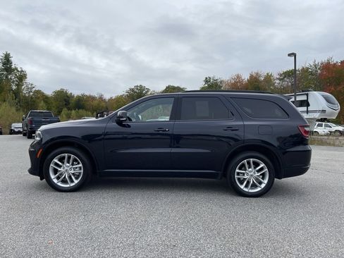 Used 2024 Dodge Durango GT image 2