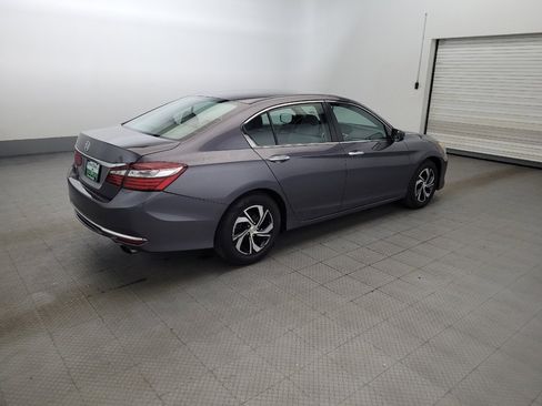 Used 2016 Honda Accord LX image 10