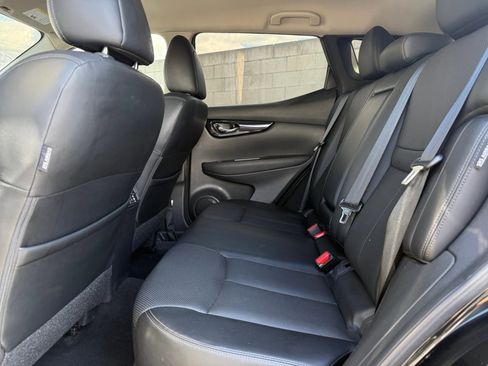 Used 2022 Nissan Rogue Sport SL image 17