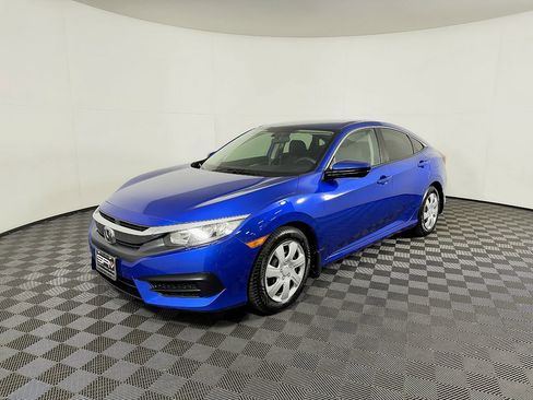 Used 2018 Honda Civic LX image 2